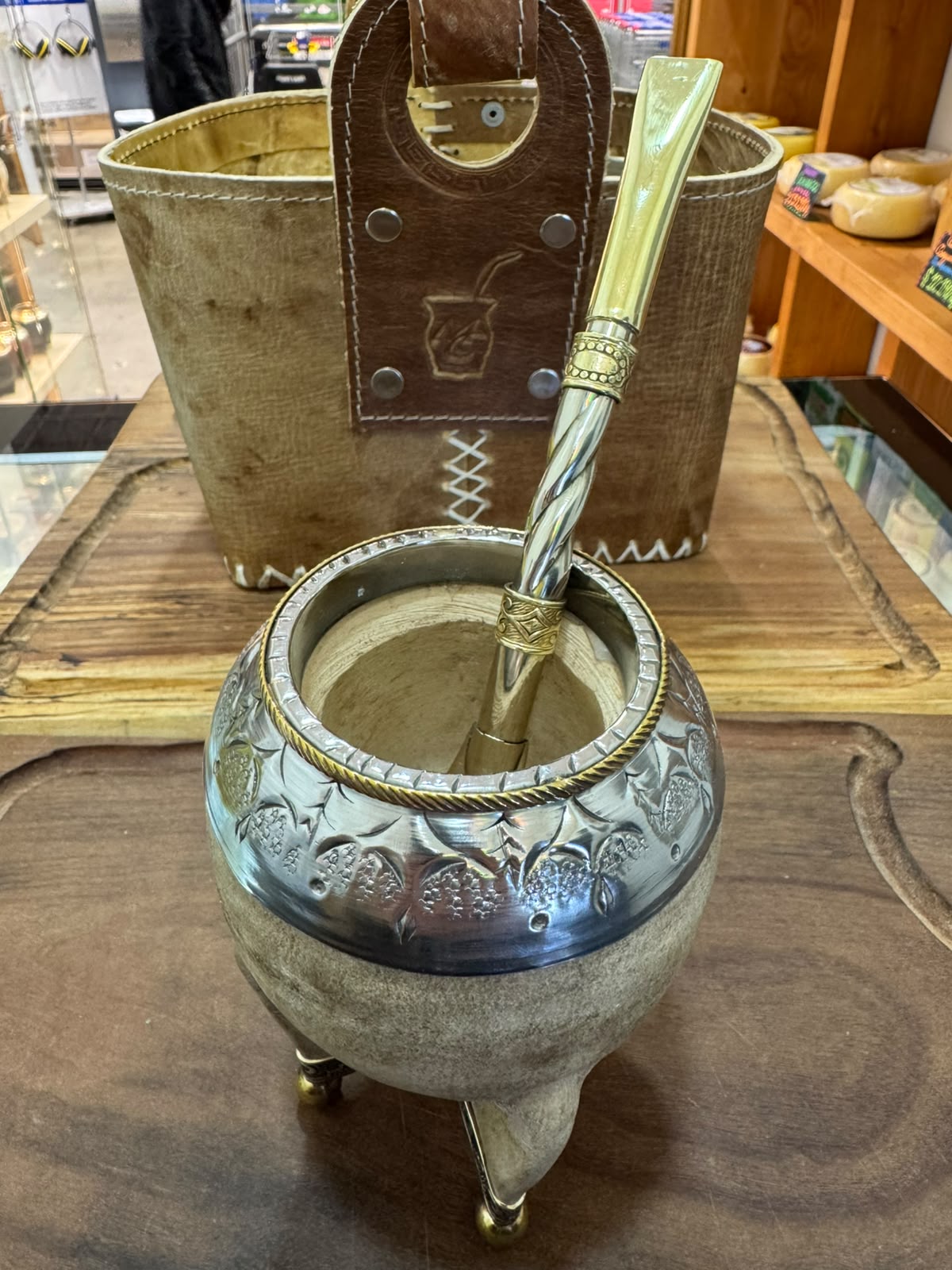 🧉 Mate Torpedo Premium Cuero Crudo | Virola de Alpaca Grabada y Base de Alpaca con Bolitas de Bronce